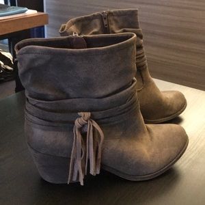 Gray Healed Boots